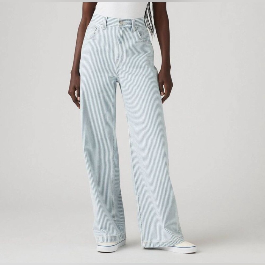 Levis High Rise Cinch Baggy Jeans